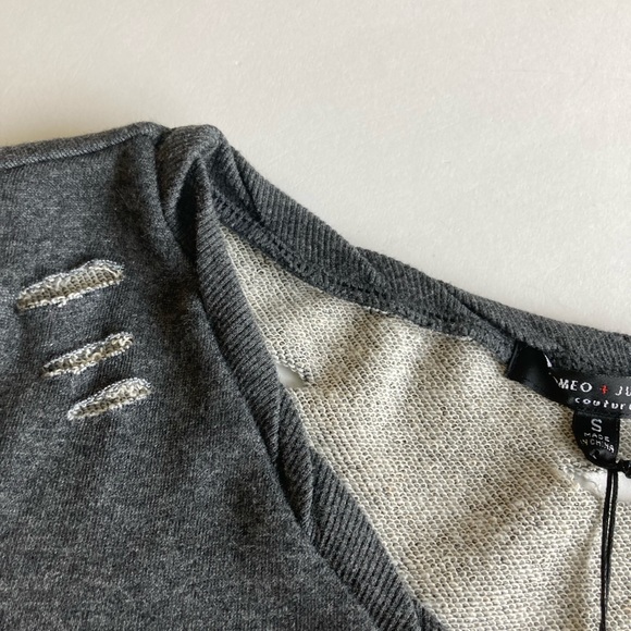 New Romeo + Juliet Grey 80%Cotton 40%Polyester Long Sleeve Pullover size S - Picture 15 of 15